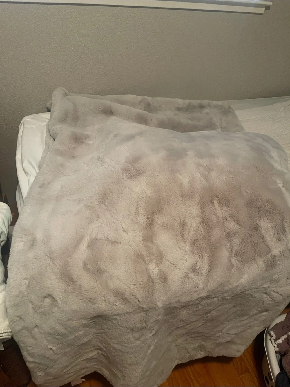 Anthropologie Plush Light Grey Faux Fur Throw Blanket
